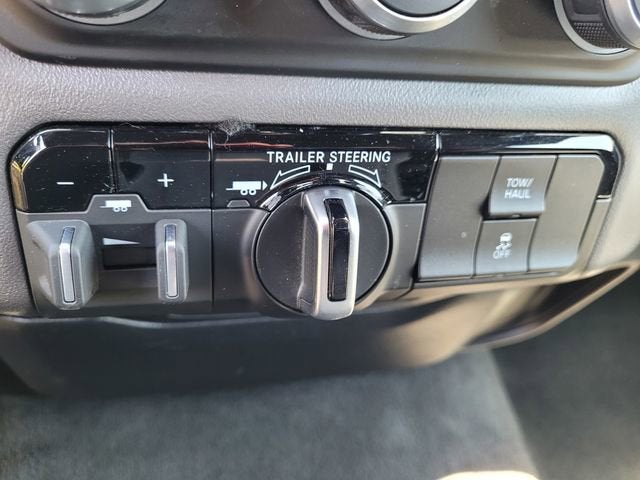 2024 RAM 1500 Big Horn Crew Cab 4x2 5'7" Box