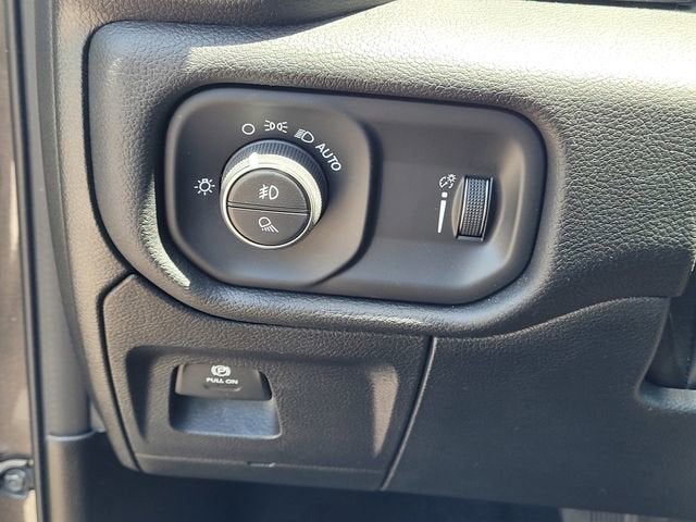 2024 RAM 1500 Big Horn Crew Cab 4x2 5'7" Box