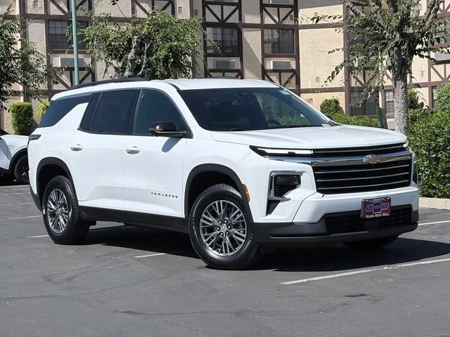 2024 Chevrolet Traverse LT
