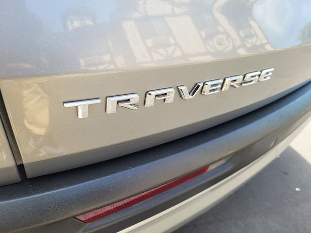 2024 Chevrolet Traverse LT