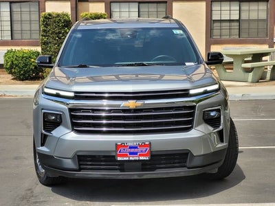 2024 Chevrolet Traverse LT