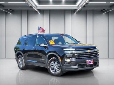 2024 Chevrolet Traverse LT