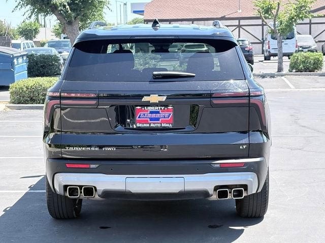 2024 Chevrolet Traverse LT