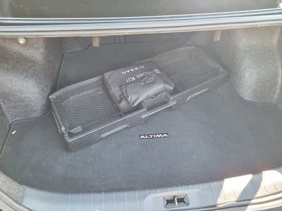 2023 Nissan Altima SR FWD