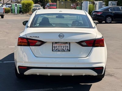 2025 Nissan Altima SV FWD