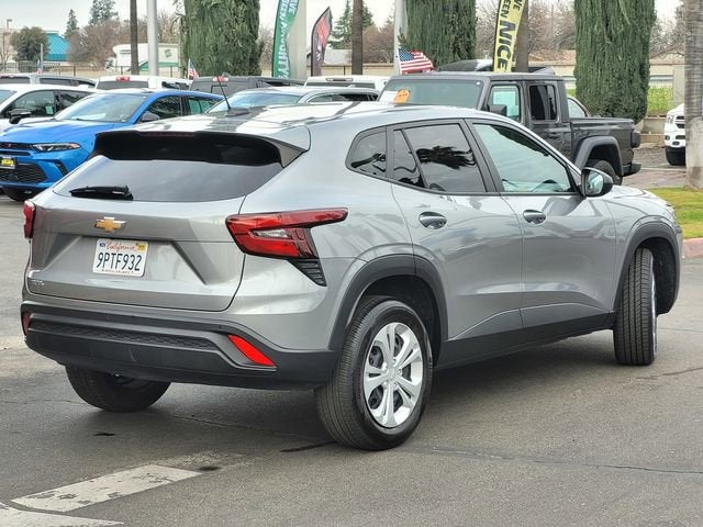 2025 Chevrolet Trax LS