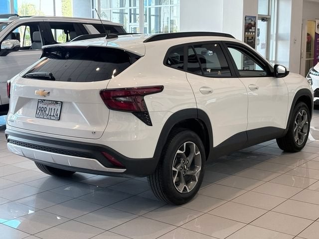 2025 Chevrolet Trax LT