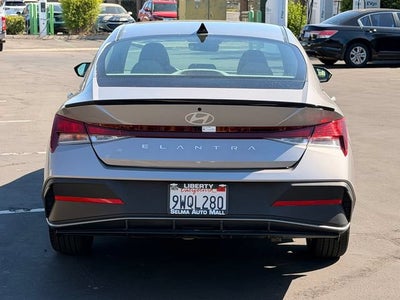 2025 Hyundai Elantra SEL Sport
