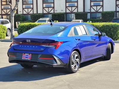 2024 Hyundai Elantra Hybrid Limited