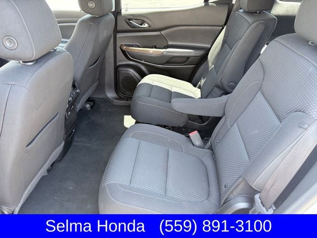 2022 GMC Acadia SLE