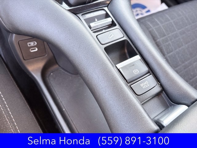 2025 Honda HR-V LX