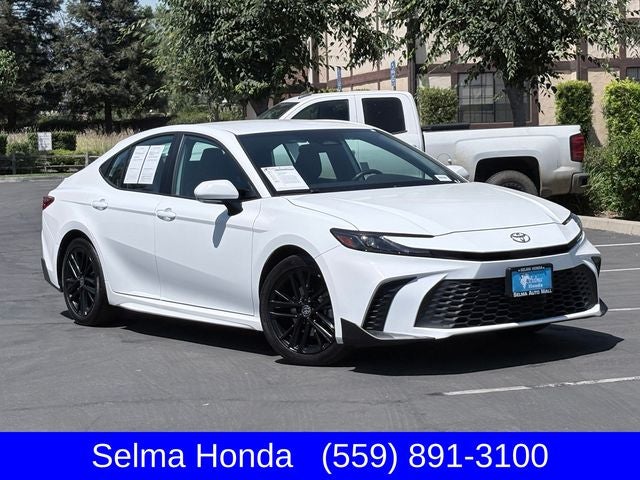 2025 Toyota Camry SE