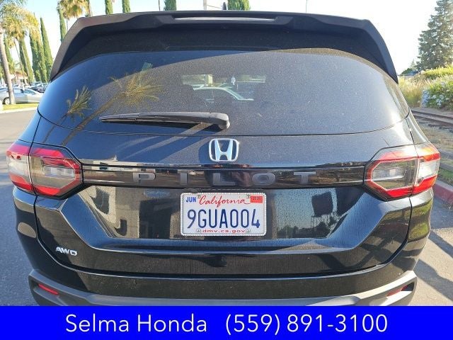 2023 Honda Pilot LX