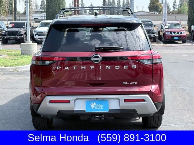 2022 Nissan Pathfinder SL