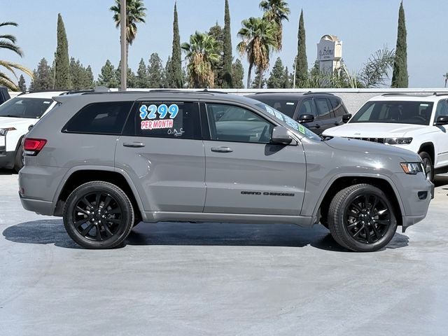 2021 Jeep Grand Cherokee Laredo X 4x4