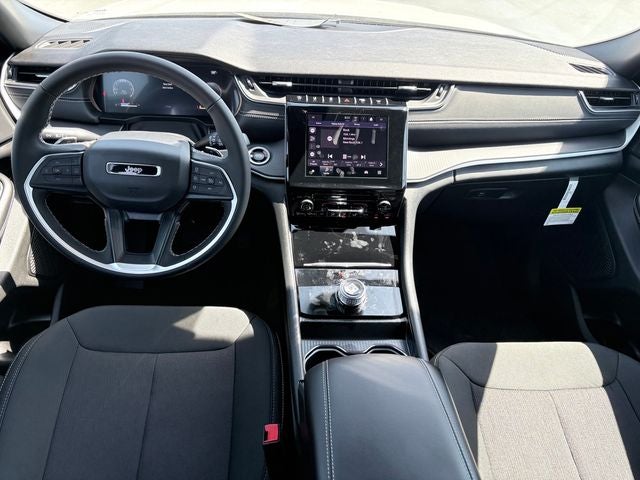 2026 Jeep Grand Cherokee GRAND CHEROKEE LAREDO 4X4