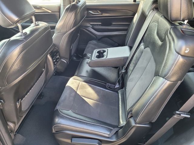 2024 Jeep Grand Cherokee L Altitude 4x4