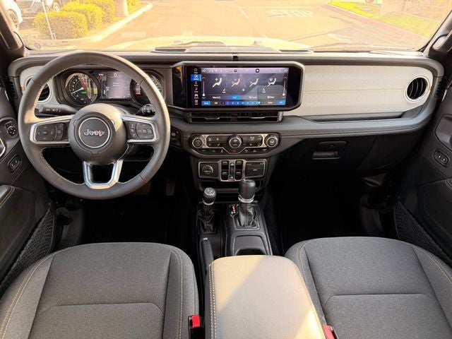 2025 Jeep Wrangler 4xe Sahara 4xe
