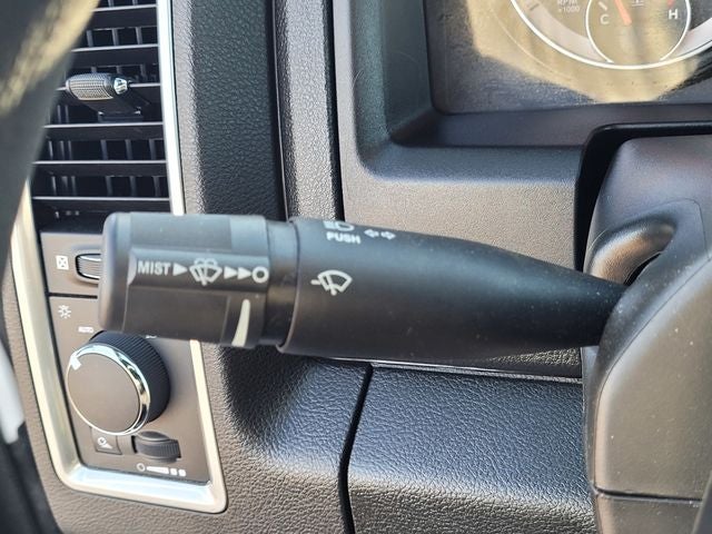 2022 RAM 1500 Classic Warlock Quad Cab 4x2 6'4' Box