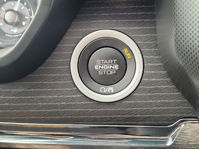 2022 RAM 1500 Limited Crew Cab 4x2 5'7' Box