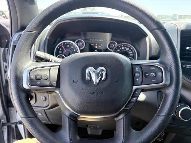 2026 RAM 1500 RAM 1500 EXPRESS CREW CAB 4X4 6'4' BOX