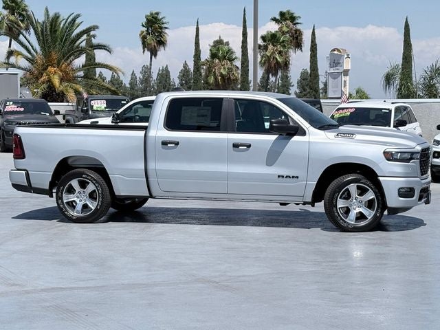 2026 RAM 1500 RAM 1500 EXPRESS CREW CAB 4X4 6'4' BOX