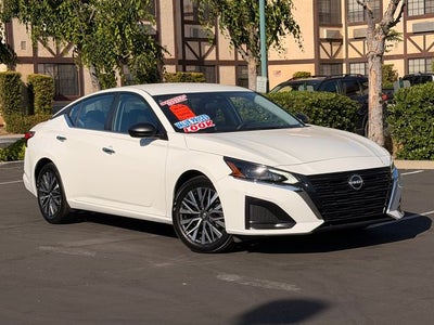 2025 Nissan Altima SV FWD
