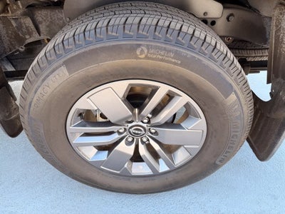 2025 Nissan Frontier Crew Cab SV 4x2