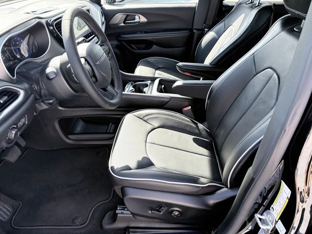 2027 Chrysler Pacifica PACIFICA LIMITED AWD