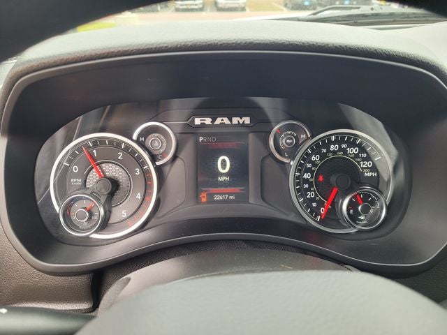 2024 RAM 3500 Tradesman Crew Cab 4x4 6'4' Box