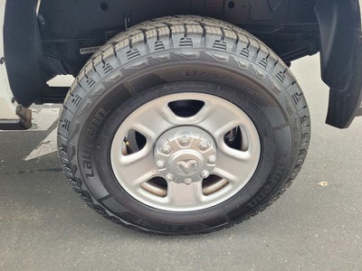 2024 RAM 3500 Tradesman Crew Cab 4x4 6'4' Box