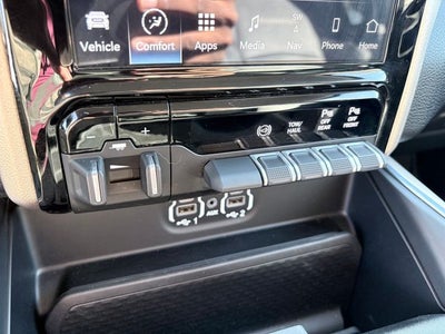 2024 RAM 2500 Laramie Crew Cab 4x4 8' Box