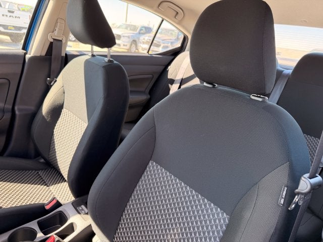 2024 Nissan Versa 1.6 S
