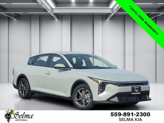2026 Kia K4 LXS