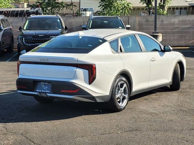 2026 Kia K4 LXS