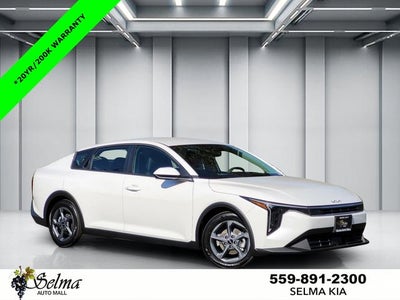 2025 Kia K4 LXS