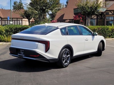 2026 Kia K4 LXS