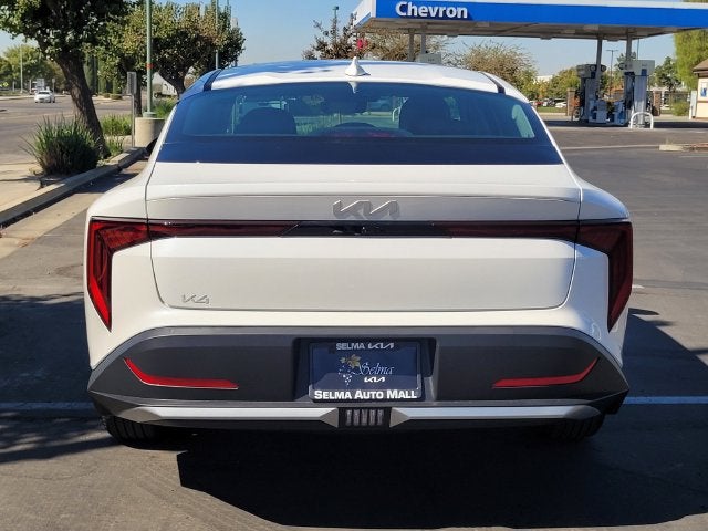 2026 Kia K4 LXS
