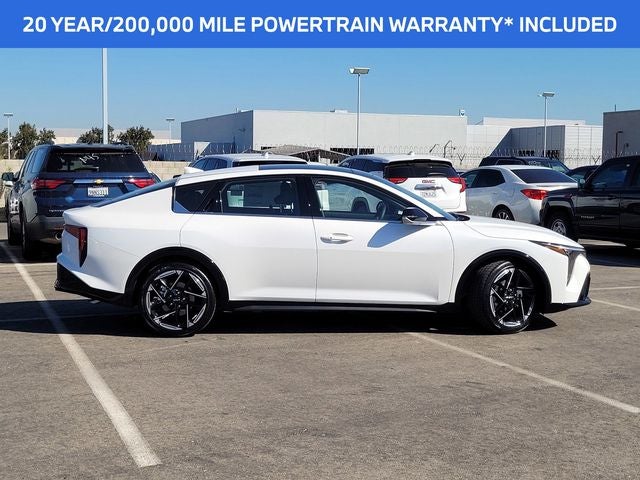 2025 Kia K4 GT-Line