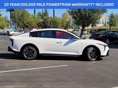 2025 Kia K4 GT-Line