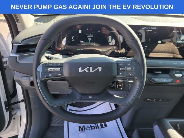 2026 Kia EV9 Light Long Range Captain's Chairs Pkg