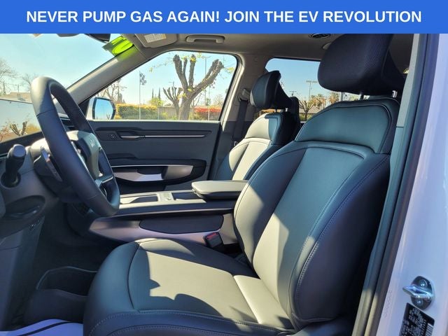 2026 Kia EV9 Light Long Range Captain's Chairs Pkg