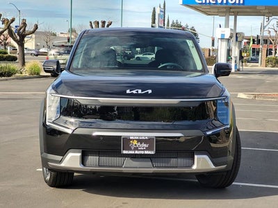 2026 Kia EV9 Light Long Range Captain's Chairs Pkg