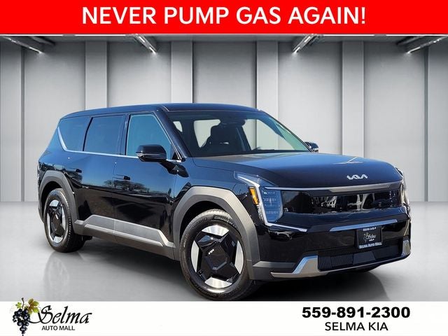 2026 Kia EV9 Light Long Range Captain's Chairs Pkg