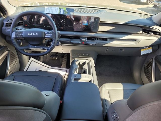 2026 Kia EV9 Light Long Range Captain's Chairs Pkg