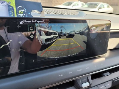 2026 Kia EV9 Light Long Range Captain's Chairs Pkg