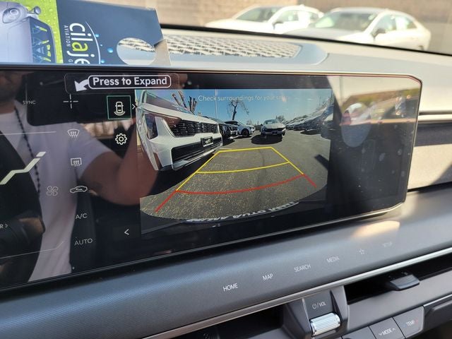 2026 Kia EV9 Light Long Range Captain's Chairs Pkg