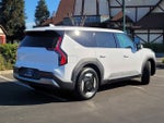 2026 Kia EV9 Light Long Range Captain's Chairs Pkg