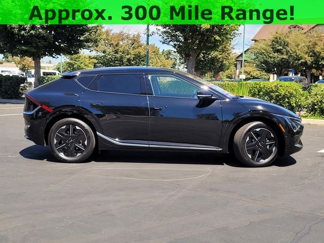 2025 Kia EV6 Wind LONG RANGE