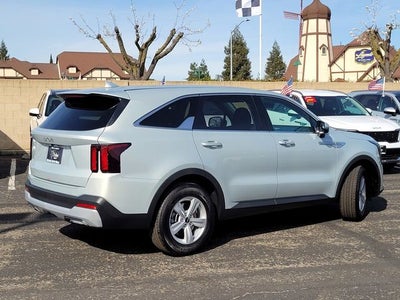 2026 Kia Sorento LX